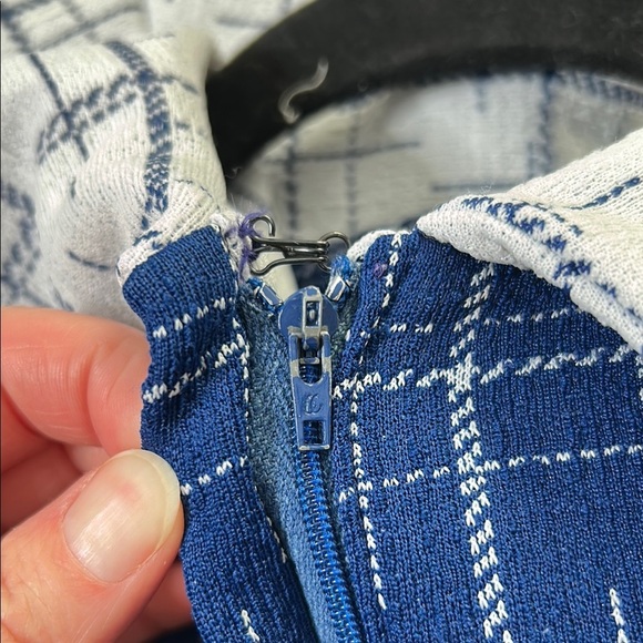 Vintage 1960s Navy and Off White Plaid Midi Dress Drop Waist Tie Belt Size 8 - Picture 12 of 12